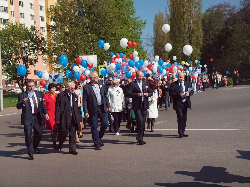 photo 5294095986521214183 y